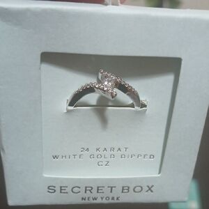 Elegant Women's White Gold Dipped CZ Ring